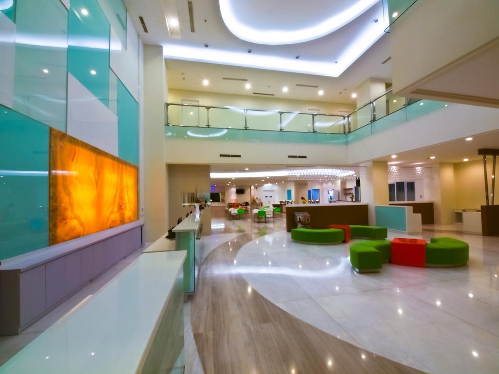 Mercure Surabaya Manyar Exterior photo