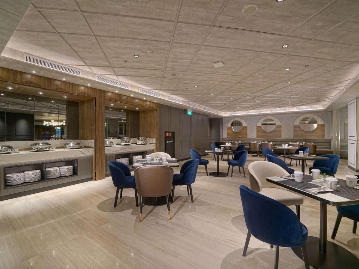Mercure Surabaya Manyar Exterior photo